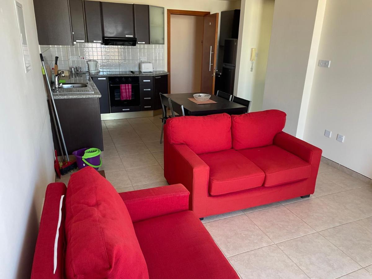 Kings Resort 1 Bedroom Apartment Пафос Екстер'єр фото