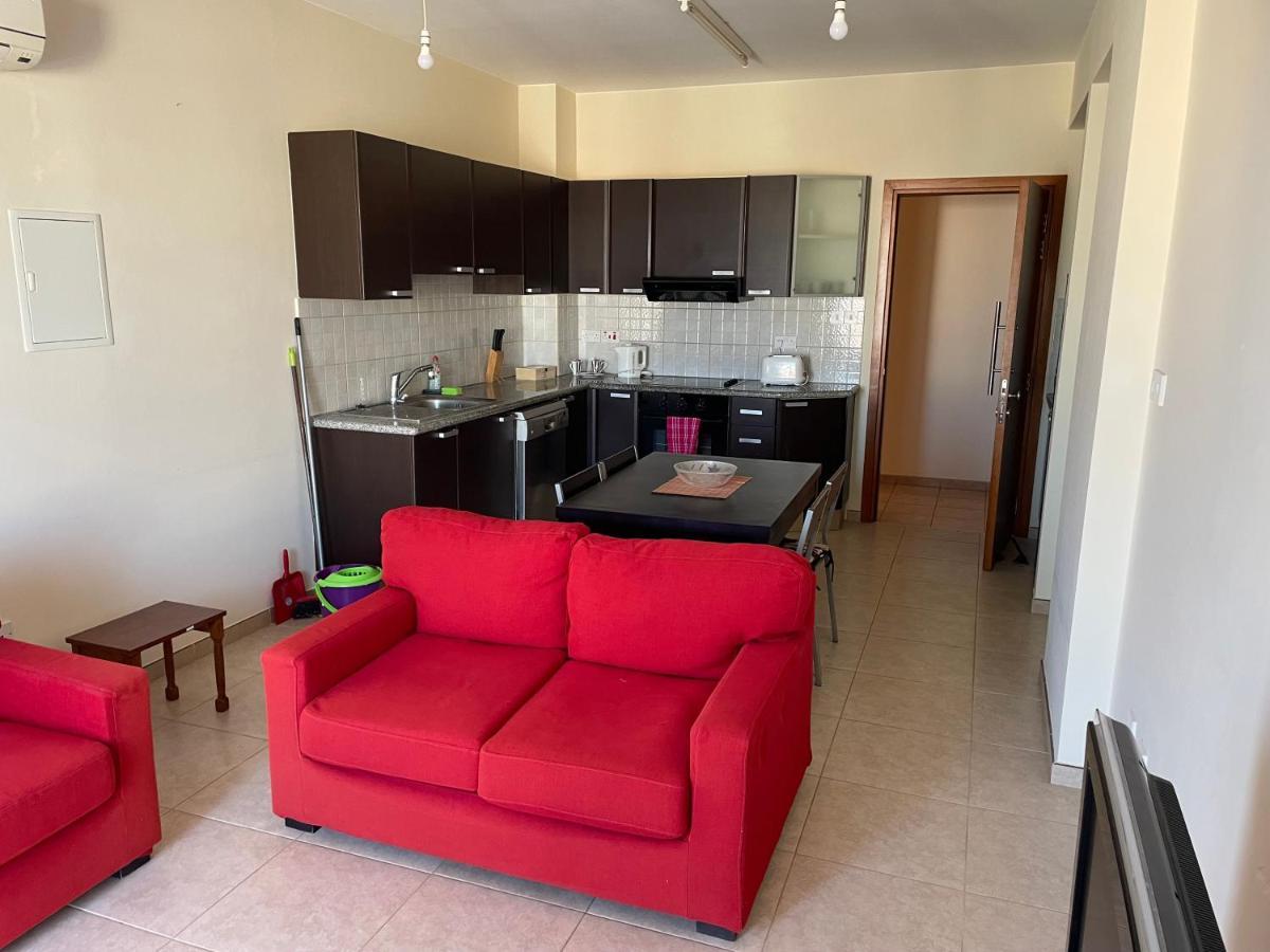 Kings Resort 1 Bedroom Apartment Пафос Екстер'єр фото
